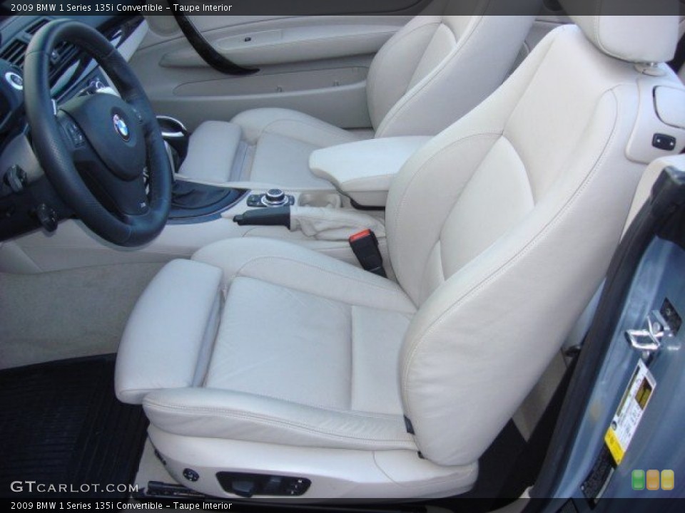 Taupe Interior Photo for the 2009 BMW 1 Series 135i Convertible #67041408