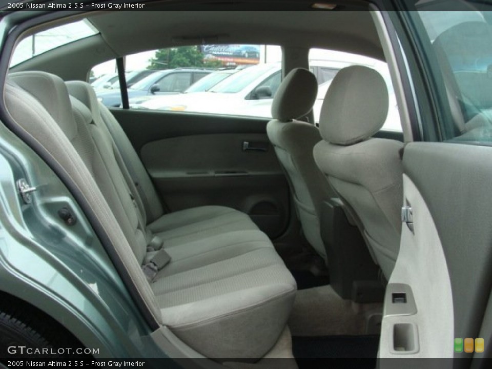 Frost Gray Interior Rear Seat For The 2005 Nissan Altima 2 5