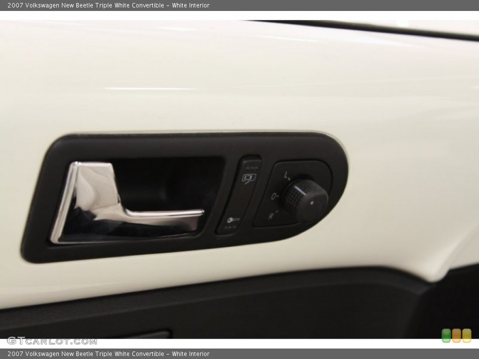 White Interior Controls for the 2007 Volkswagen New Beetle Triple White Convertible #67066320