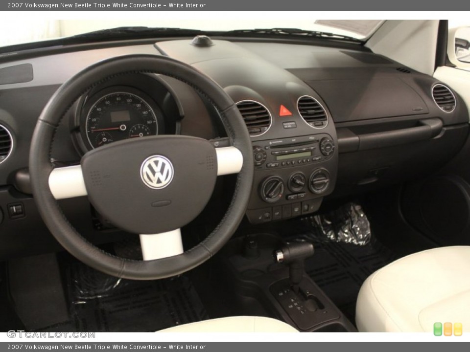 White Interior Dashboard for the 2007 Volkswagen New Beetle Triple White Convertible #67066356