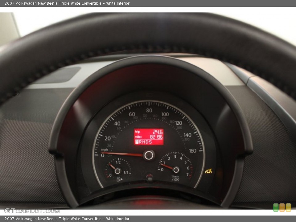 White Interior Gauges for the 2007 Volkswagen New Beetle Triple White Convertible #67066365