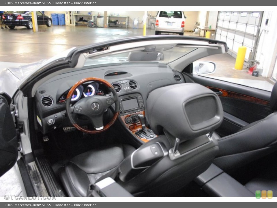 Black Interior Photo for the 2009 Mercedes-Benz SL 550 Roadster #67080865