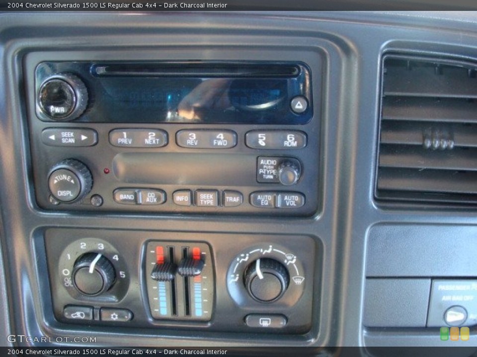 Dark Charcoal Interior Controls for the 2004 Chevrolet Silverado 1500 LS Regular Cab 4x4 #67108073