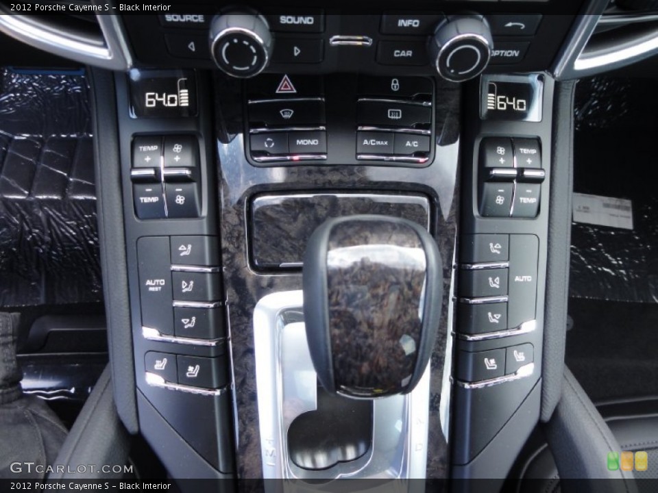 Black Interior Controls for the 2012 Porsche Cayenne S #67126412