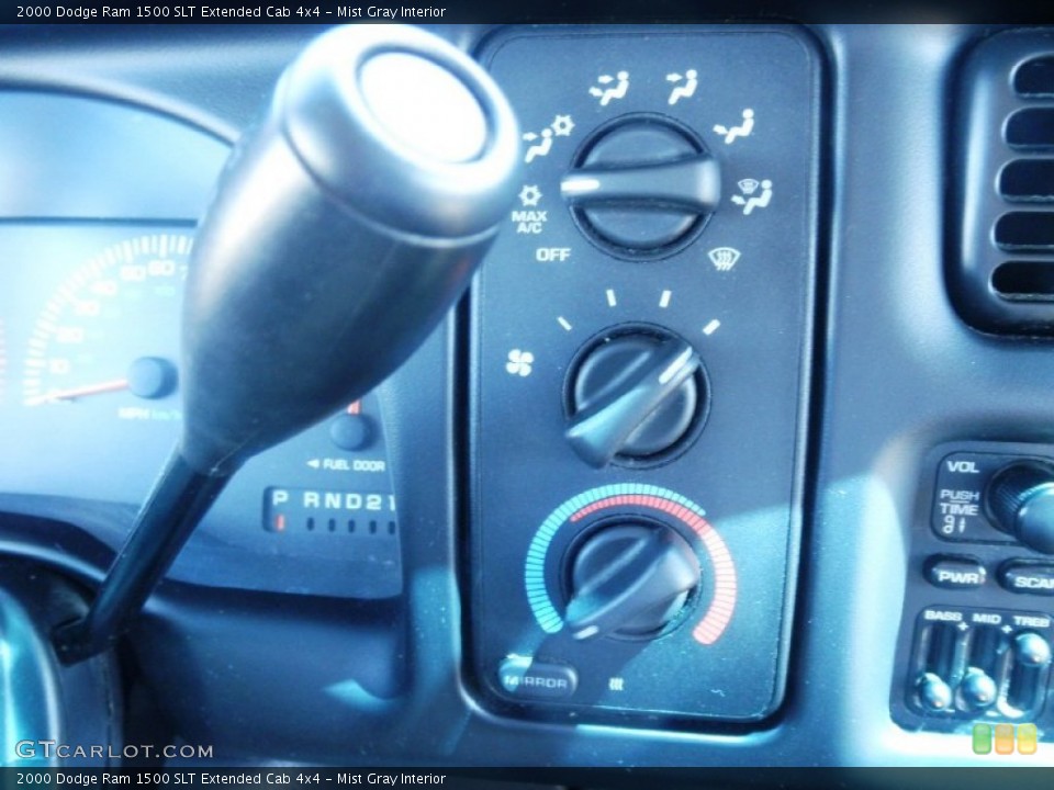 Mist Gray Interior Controls for the 2000 Dodge Ram 1500 SLT Extended Cab 4x4 #67172459