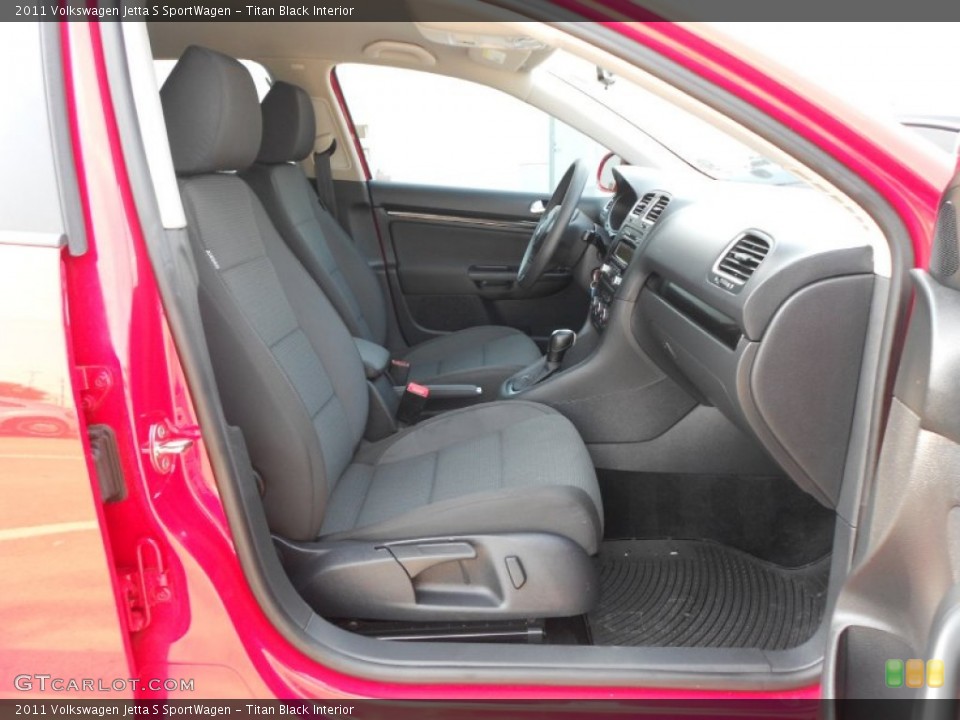 Titan Black Interior Photo for the 2011 Volkswagen Jetta S SportWagen #67175819
