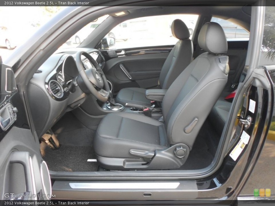 Titan Black Interior Photo for the 2012 Volkswagen Beetle 2.5L #67176200