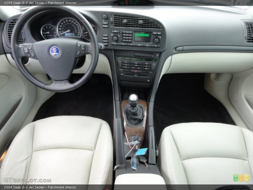 Parchment Interior Dashboard for the 2004 Saab 9-3 Arc Sedan #67179500