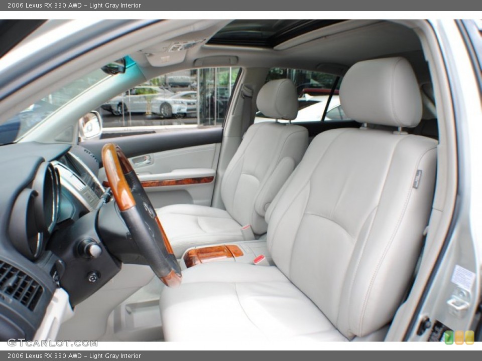 Light Gray Interior Photo for the 2006 Lexus RX 330 AWD #67180655