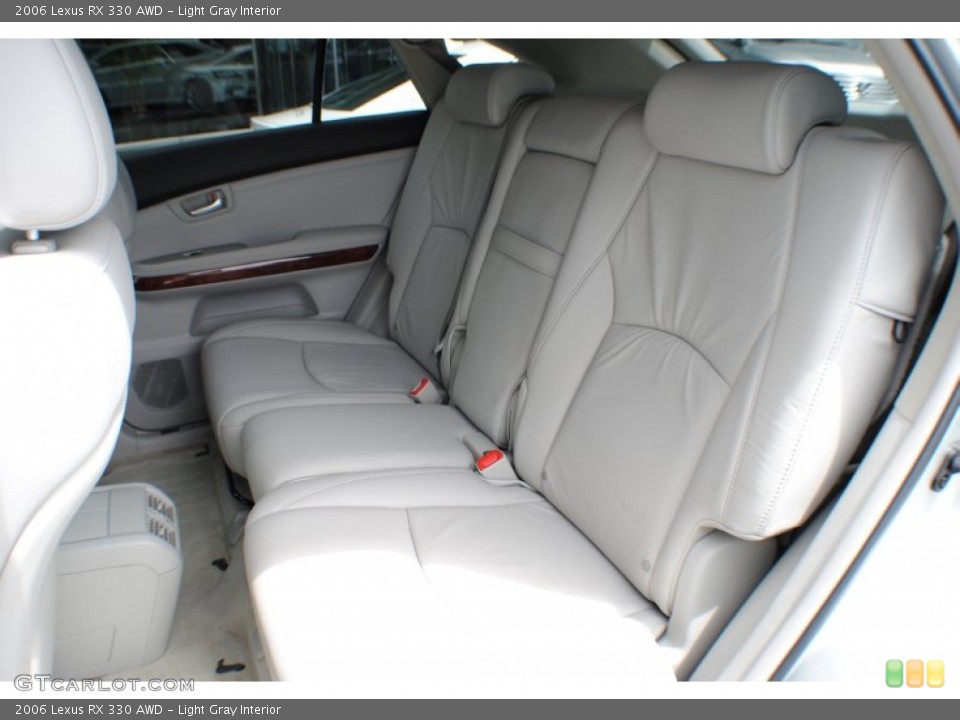 Light Gray Interior Photo for the 2006 Lexus RX 330 AWD #67180721