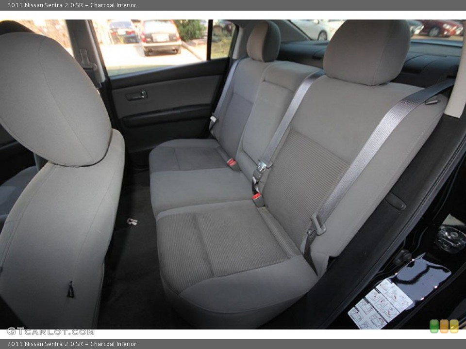 Charcoal Interior Photo for the 2011 Nissan Sentra 2.0 SR #67227315