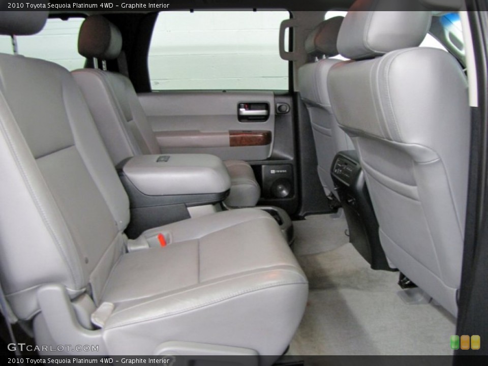 Graphite Interior Photo for the 2010 Toyota Sequoia Platinum 4WD #67248863