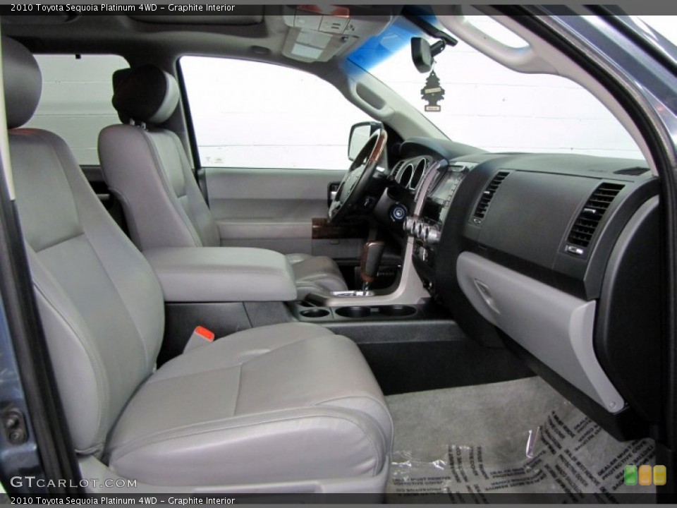 Graphite Interior Photo for the 2010 Toyota Sequoia Platinum 4WD #67248870