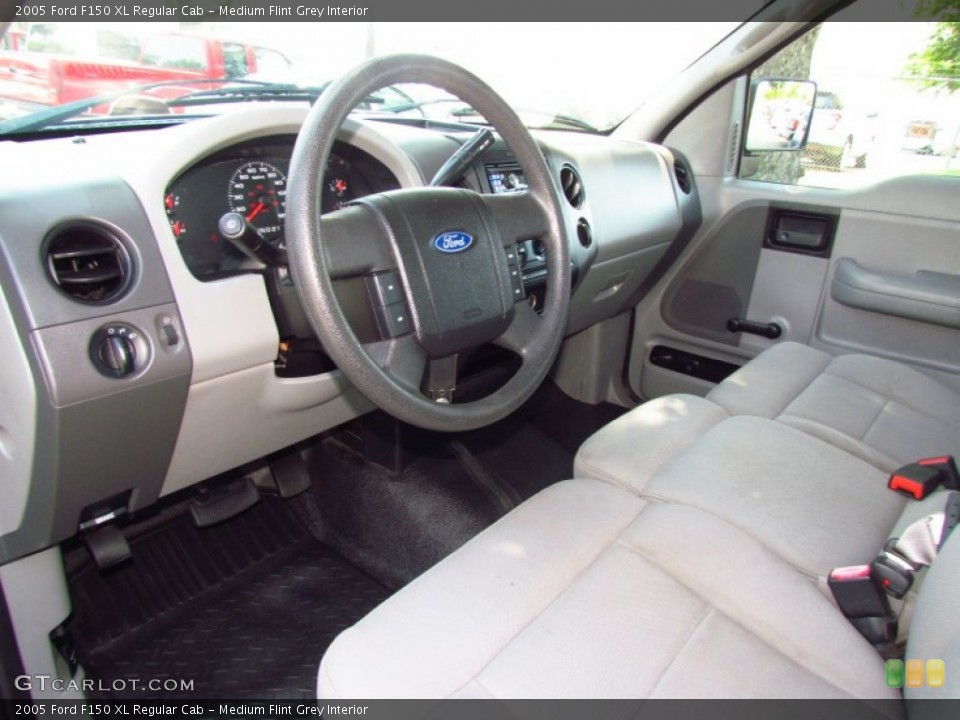 Medium Flint Grey Interior Prime Interior for the 2005 Ford F150 XL Regular Cab #67254429
