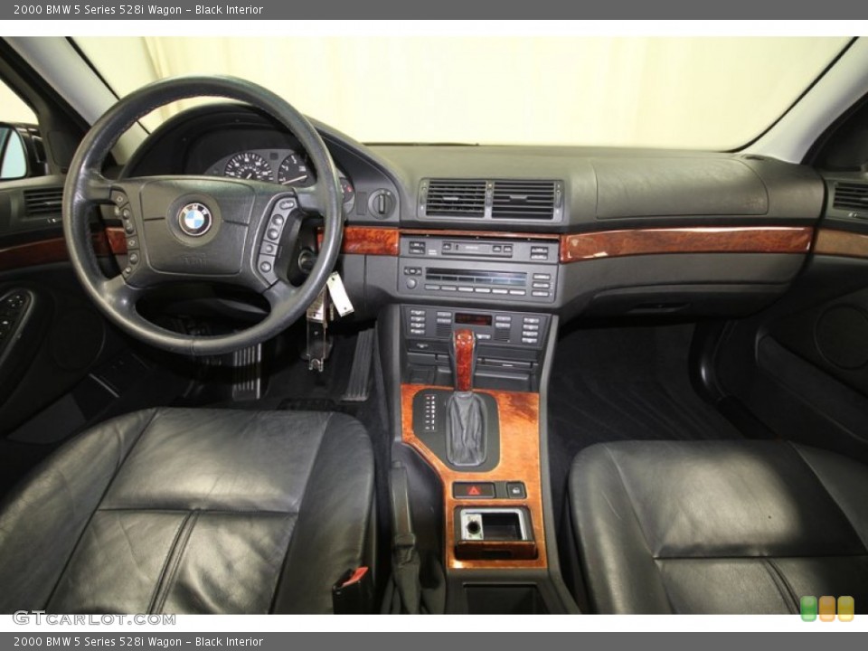 Black Interior Dashboard for the 2000 BMW 5 Series 528i Wagon #67282022