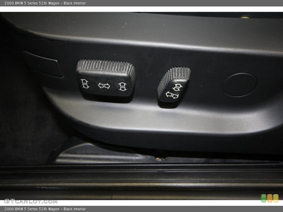 Black Interior Controls for the 2000 BMW 5 Series 528i Wagon #67282160