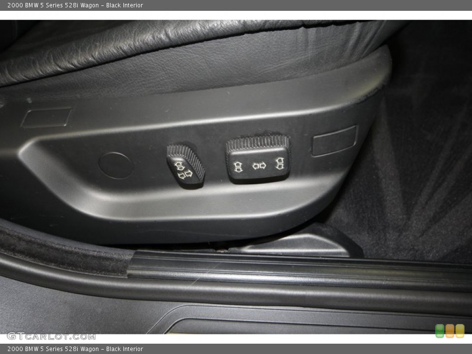 Black Interior Controls for the 2000 BMW 5 Series 528i Wagon #67282309