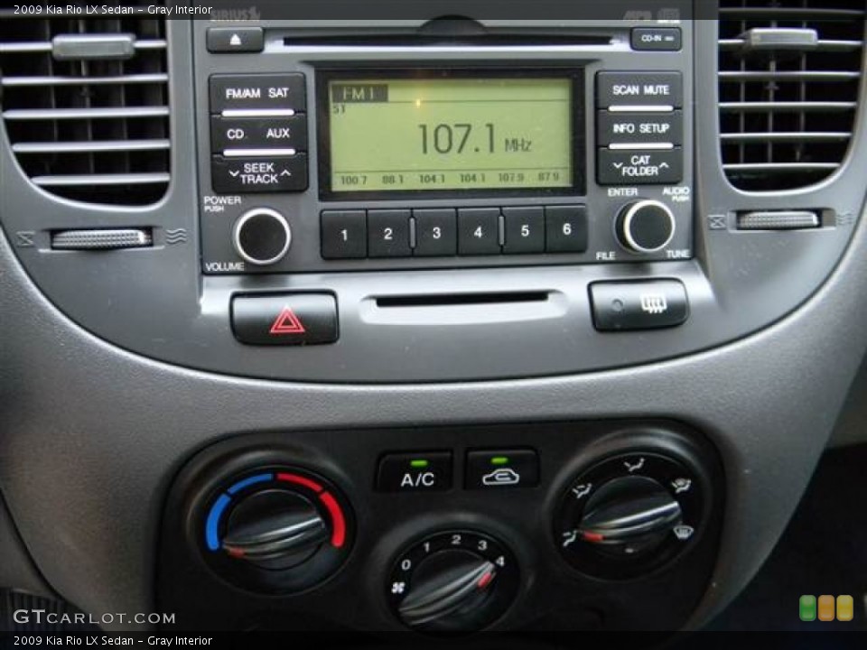 Gray Interior Controls for the 2009 Kia Rio LX Sedan #67287878