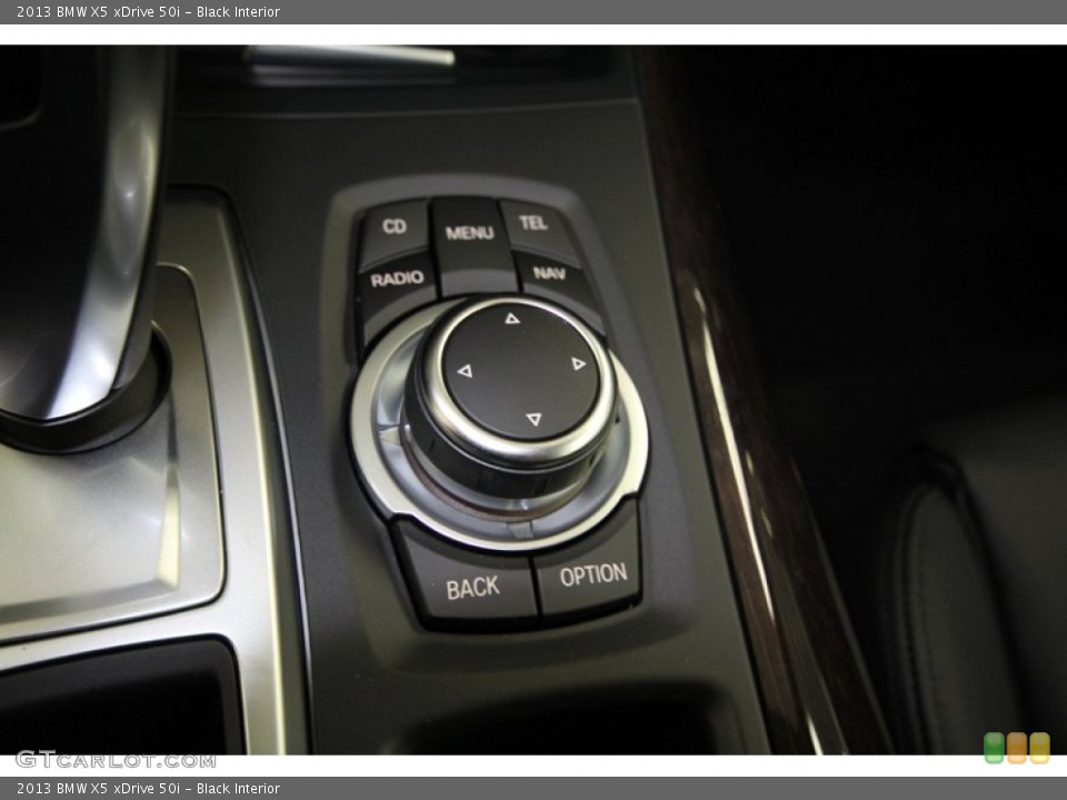 Black Interior Controls for the 2013 BMW X5 xDrive 50i #67290532
