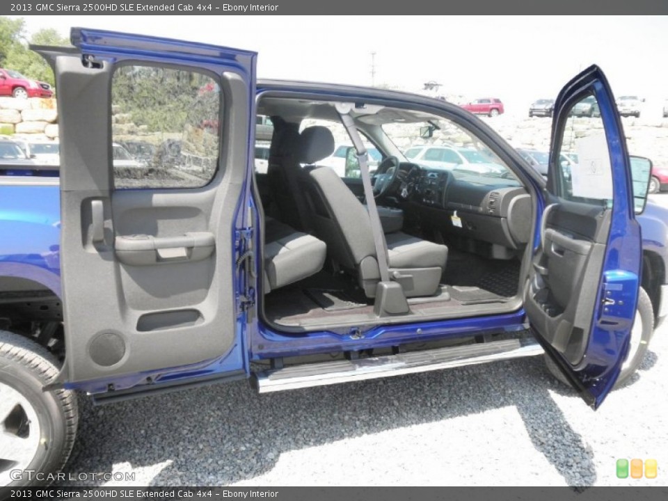 Ebony Interior Photo for the 2013 GMC Sierra 2500HD SLE Extended Cab 4x4 #67301807