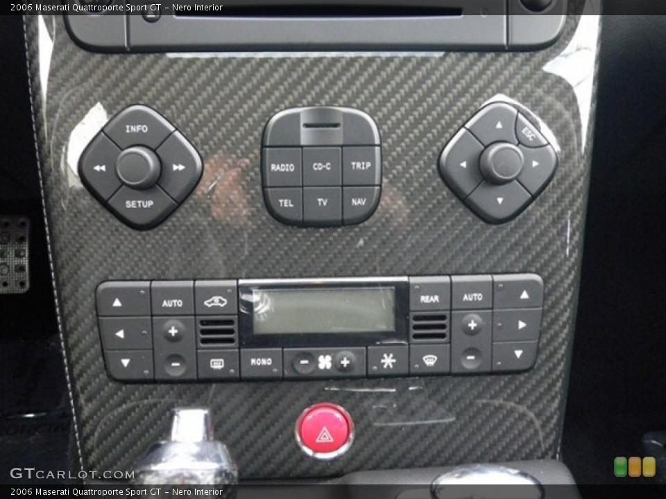 Nero Interior Controls for the 2006 Maserati Quattroporte Sport GT #67308812
