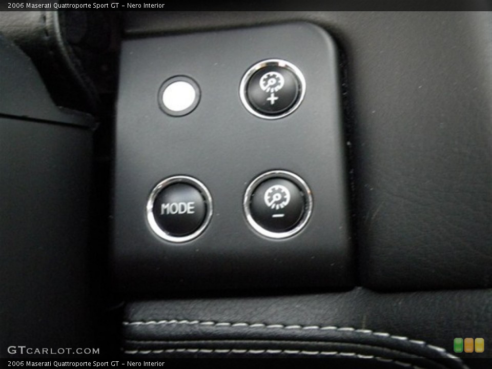 Nero Interior Controls for the 2006 Maserati Quattroporte Sport GT #67308896