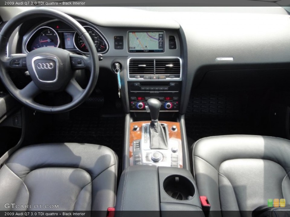 Black Interior Dashboard for the 2009 Audi Q7 3.0 TDI quattro #67310693