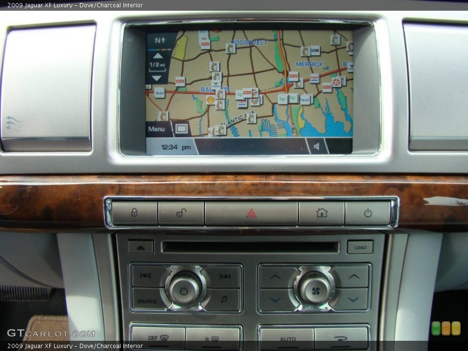 Dove/Charcoal Interior Navigation for the 2009 Jaguar XF Luxury #6731083