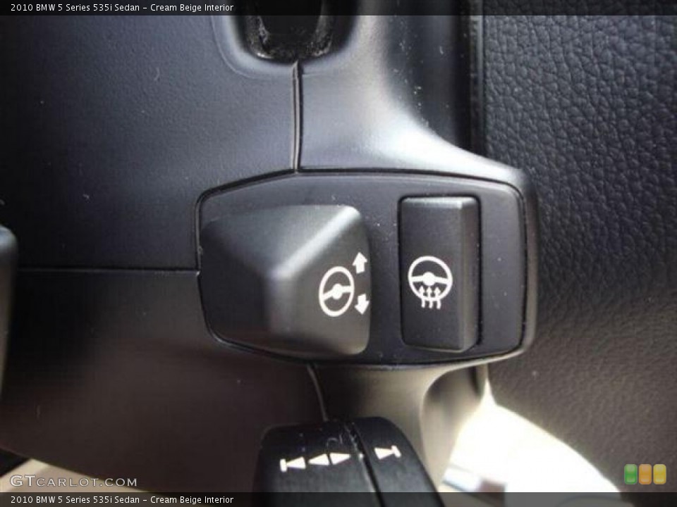 Cream Beige Interior Controls for the 2010 BMW 5 Series 535i Sedan #67317509
