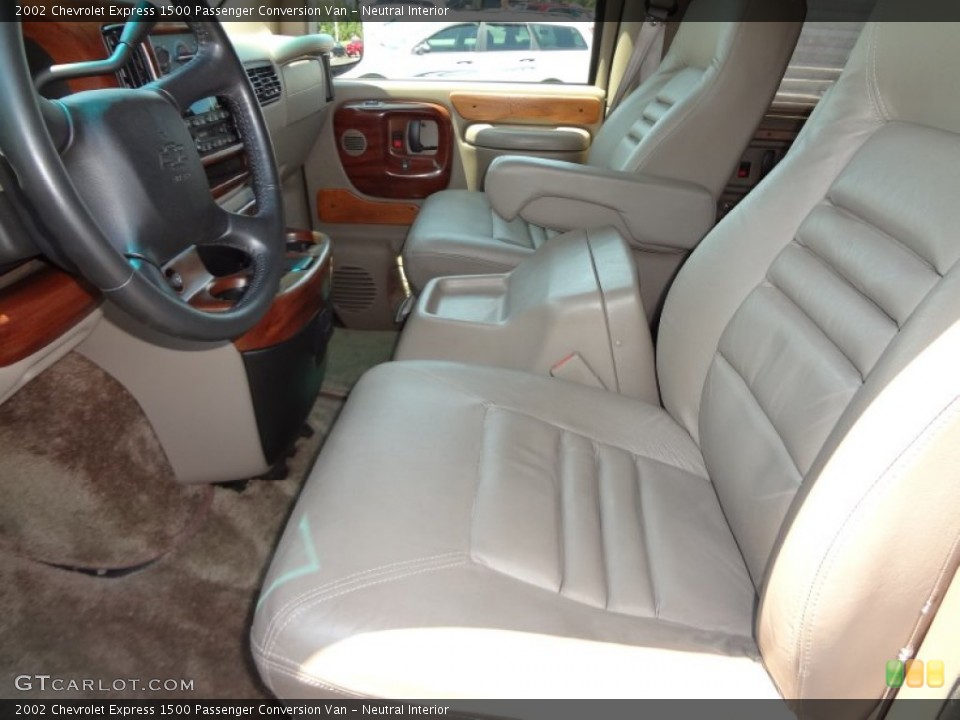 Neutral Interior Photo for the 2002 Chevrolet Express 1500 Passenger Conversion Van #67327799