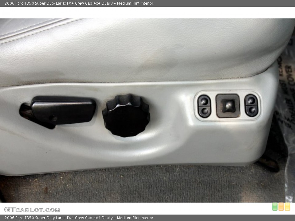 Medium Flint Interior Controls for the 2006 Ford F350 Super Duty Lariat FX4 Crew Cab 4x4 Dually #67334732