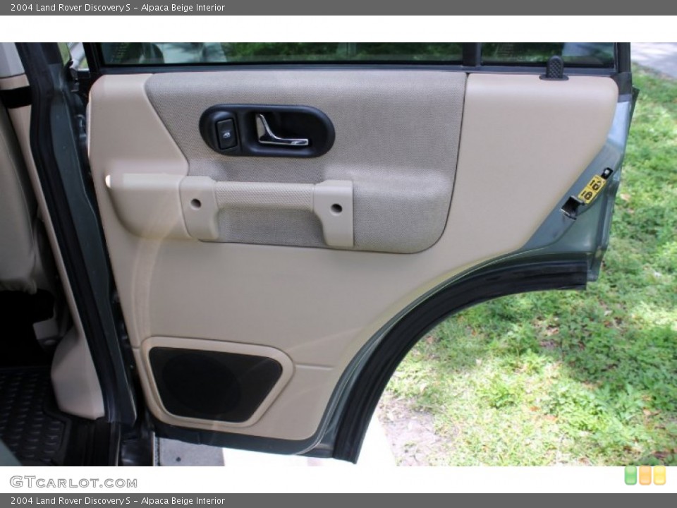 Alpaca Beige Interior Door Panel for the 2004 Land Rover Discovery S #67335638