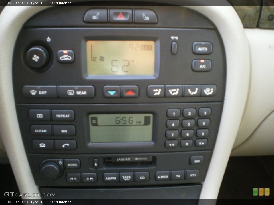 Sand Interior Controls for the 2002 Jaguar X-Type 3.0 #67344272