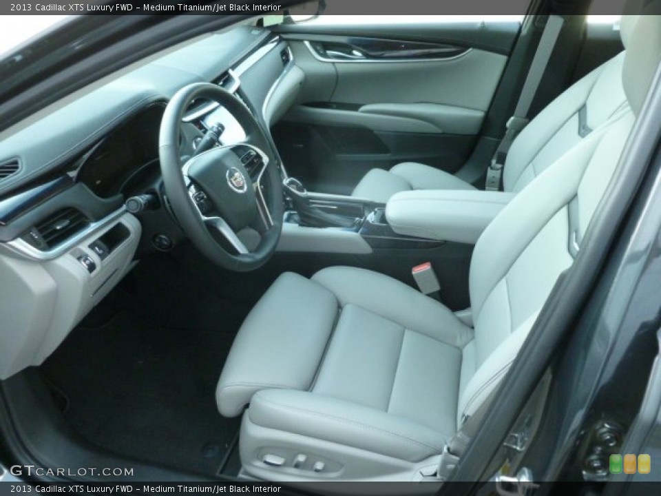 Medium Titanium/Jet Black Interior Photo for the 2013 Cadillac XTS Luxury FWD #67350374