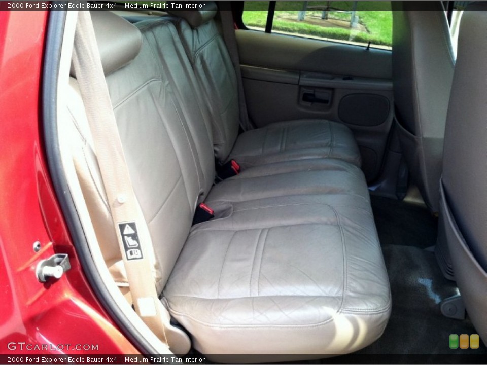 Medium Prairie Tan Interior Photo for the 2000 Ford Explorer Eddie Bauer 4x4 #67360151
