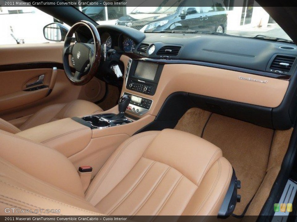 Cuoio Interior Dashboard for the 2011 Maserati GranTurismo Convertible GranCabrio #67382492