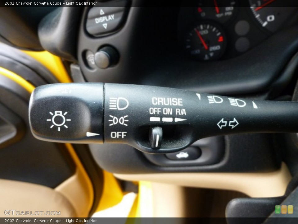 Light Oak Interior Controls for the 2002 Chevrolet Corvette Coupe #67392503