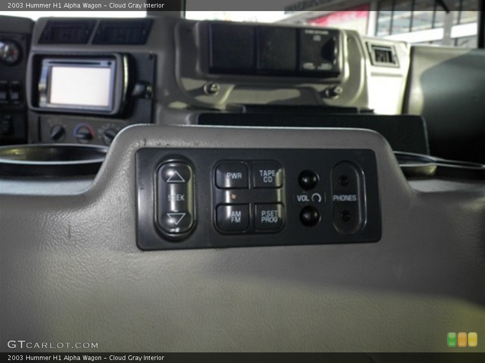 Cloud Gray Interior Controls for the 2003 Hummer H1 Alpha Wagon #67414965