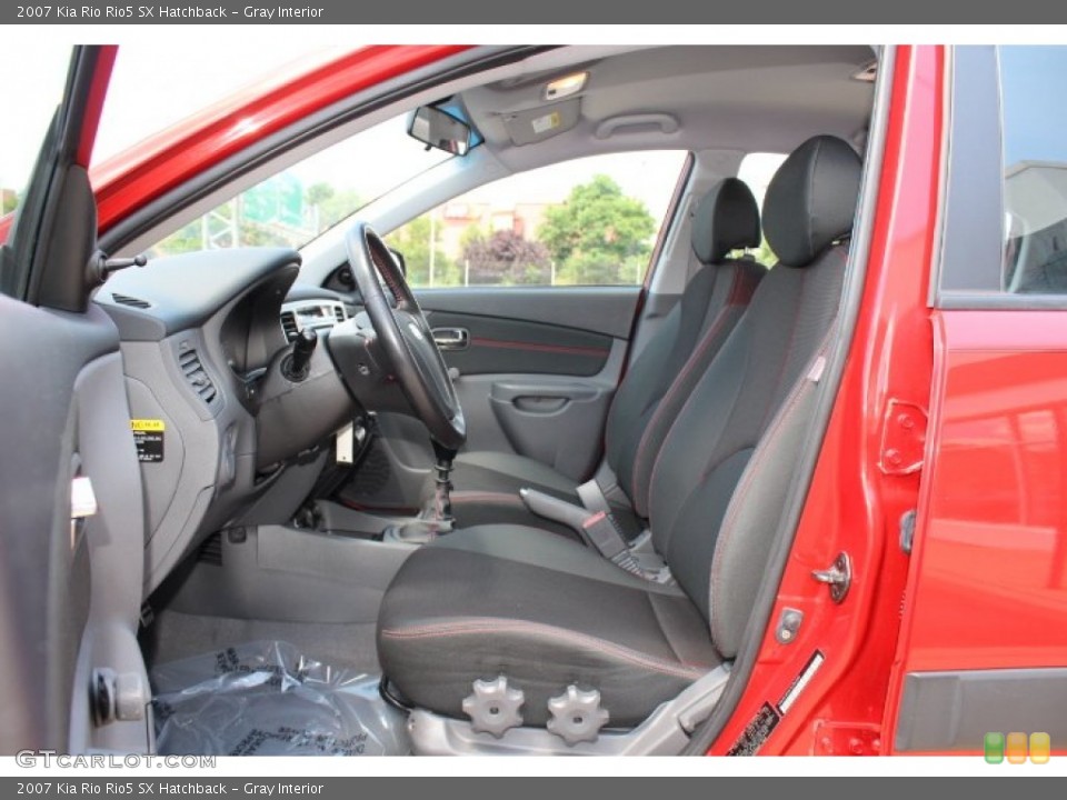 Gray Interior Photo for the 2007 Kia Rio Rio5 SX Hatchback #67432296