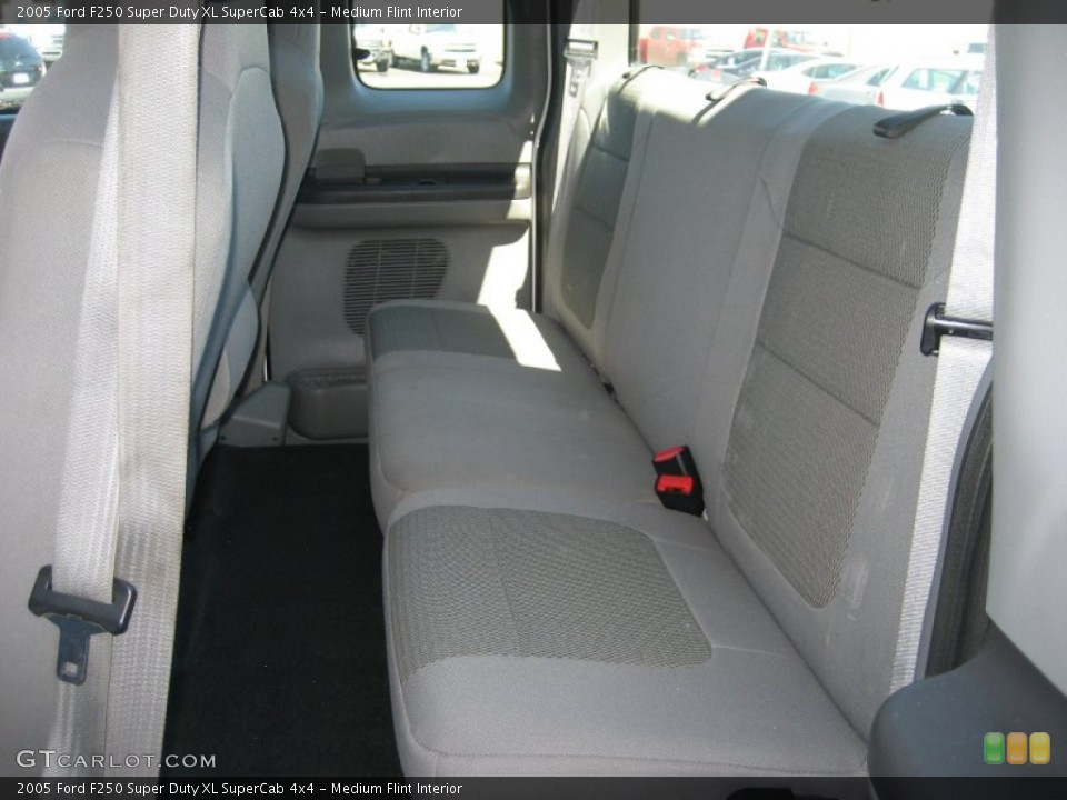 Medium Flint Interior Rear Seat for the 2005 Ford F250 Super Duty XL SuperCab 4x4 #67443111