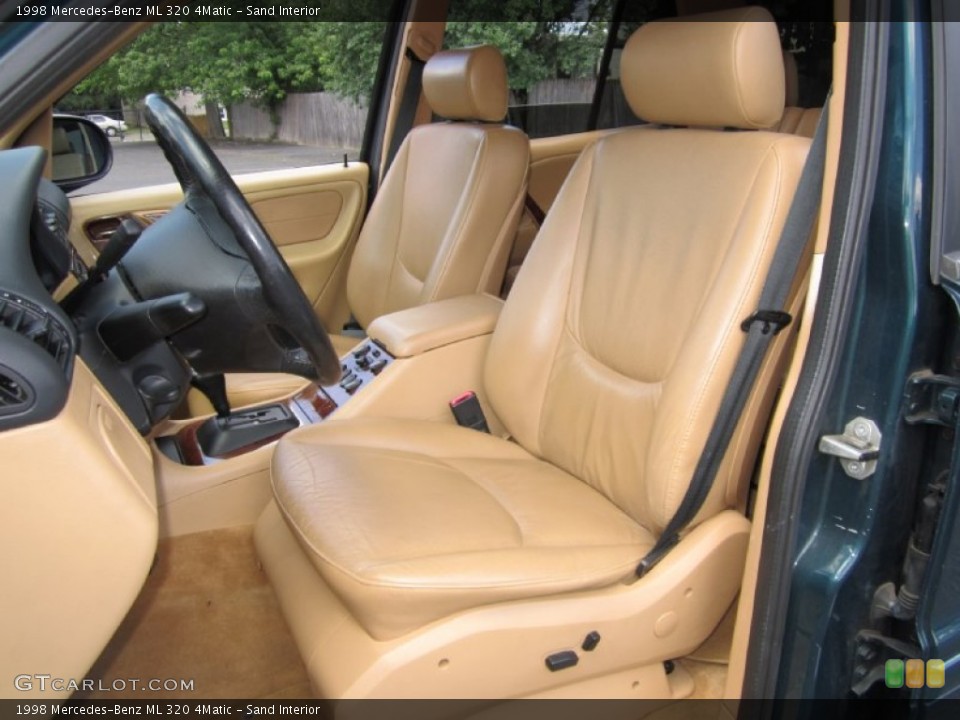 Sand Interior Photo for the 1998 Mercedes-Benz ML 320 4Matic #67452297