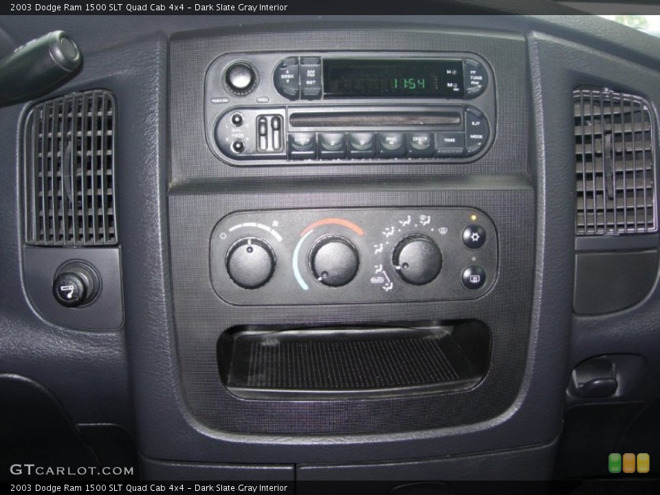 Dark Slate Gray Interior Controls for the 2003 Dodge Ram 1500 SLT Quad Cab 4x4 #67462549