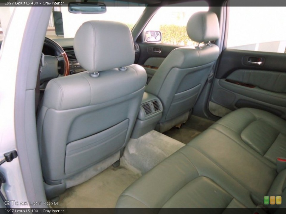 Gray Interior Photo for the 1997 Lexus LS 400 #67463182