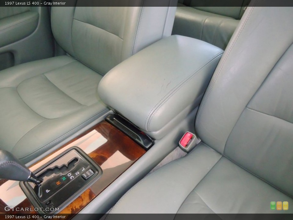 Gray Interior Photo for the 1997 Lexus LS 400 #67463209