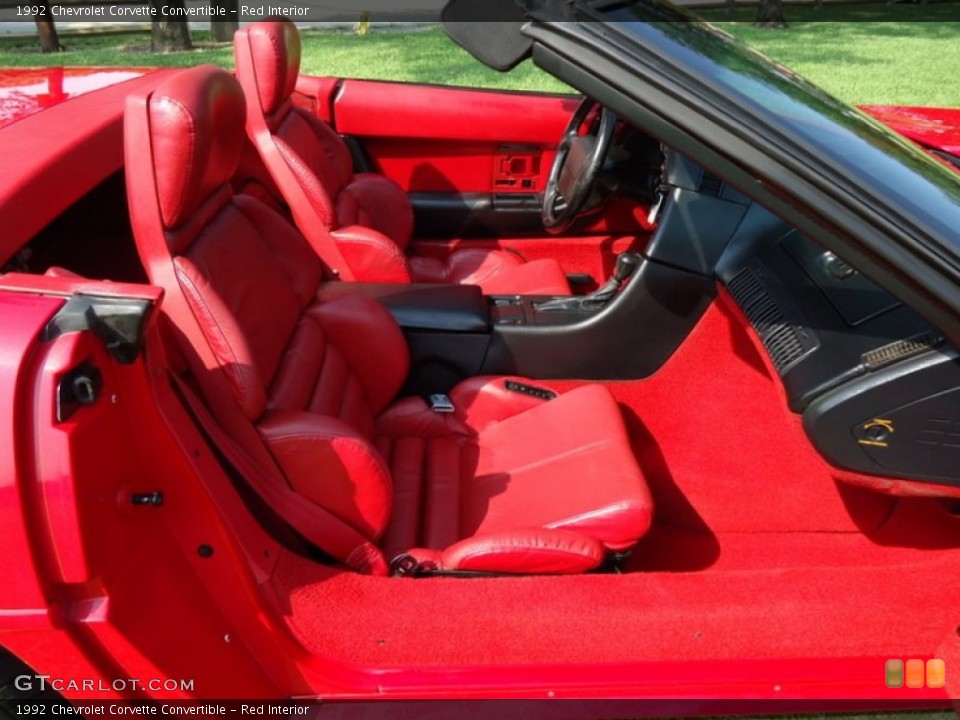 Red Interior Photo for the 1992 Chevrolet Corvette Convertible #67464632