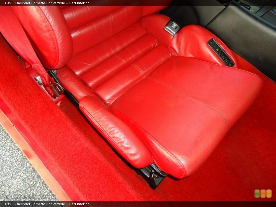 Red Interior Photo for the 1992 Chevrolet Corvette Convertible #67465063