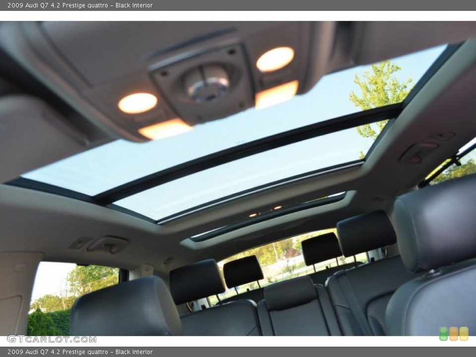 Black Interior Sunroof for the 2009 Audi Q7 4.2 Prestige quattro #67469410