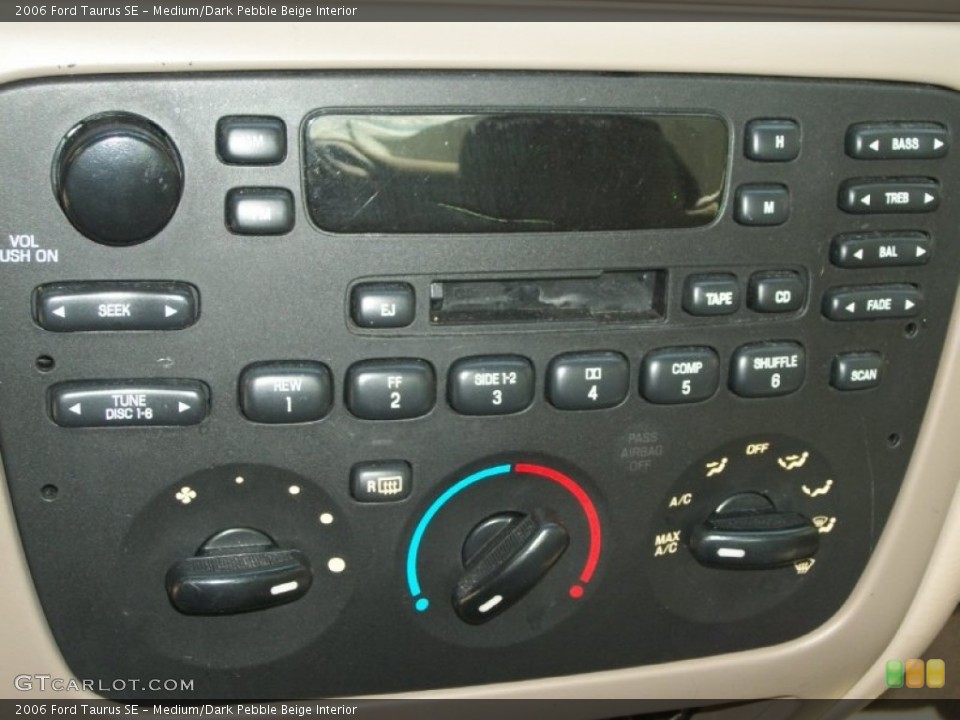 Medium/Dark Pebble Beige Interior Controls for the 2006 Ford Taurus SE #67469551