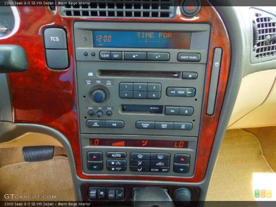 Warm Beige Interior Controls for the 2000 Saab 9-5 SE V6t Sedan #67474009