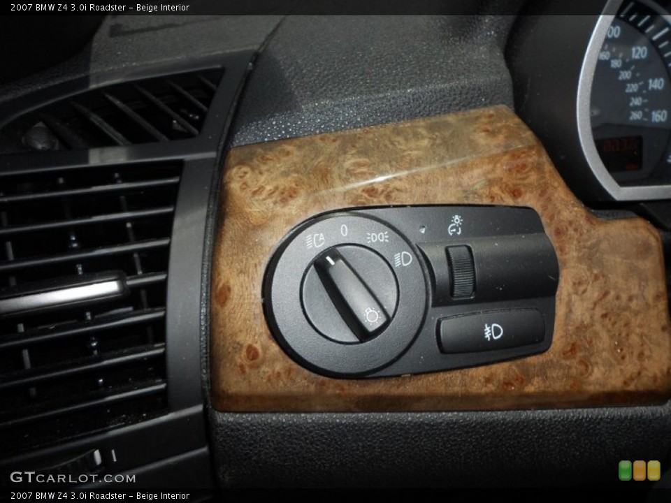 Beige Interior Controls for the 2007 BMW Z4 3.0i Roadster #67474291